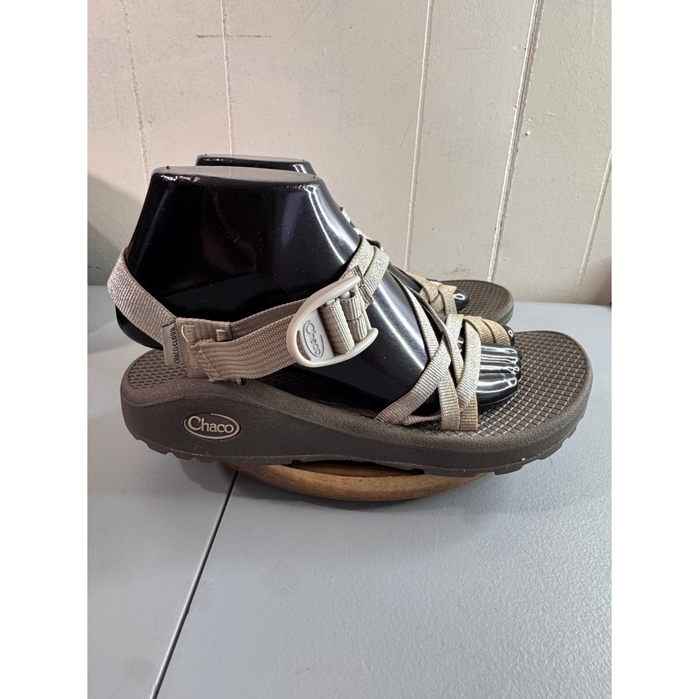 Chaco Sandal Women Size 8 Taupe Strappy Adjustable Toe Loop LUVSEAT Footbed